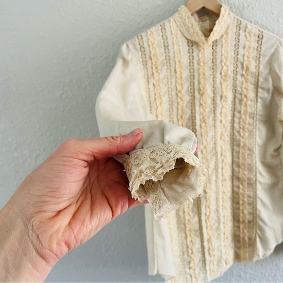 Vintage Cream Ruffle Lace Blouse - Picture 3 of 11